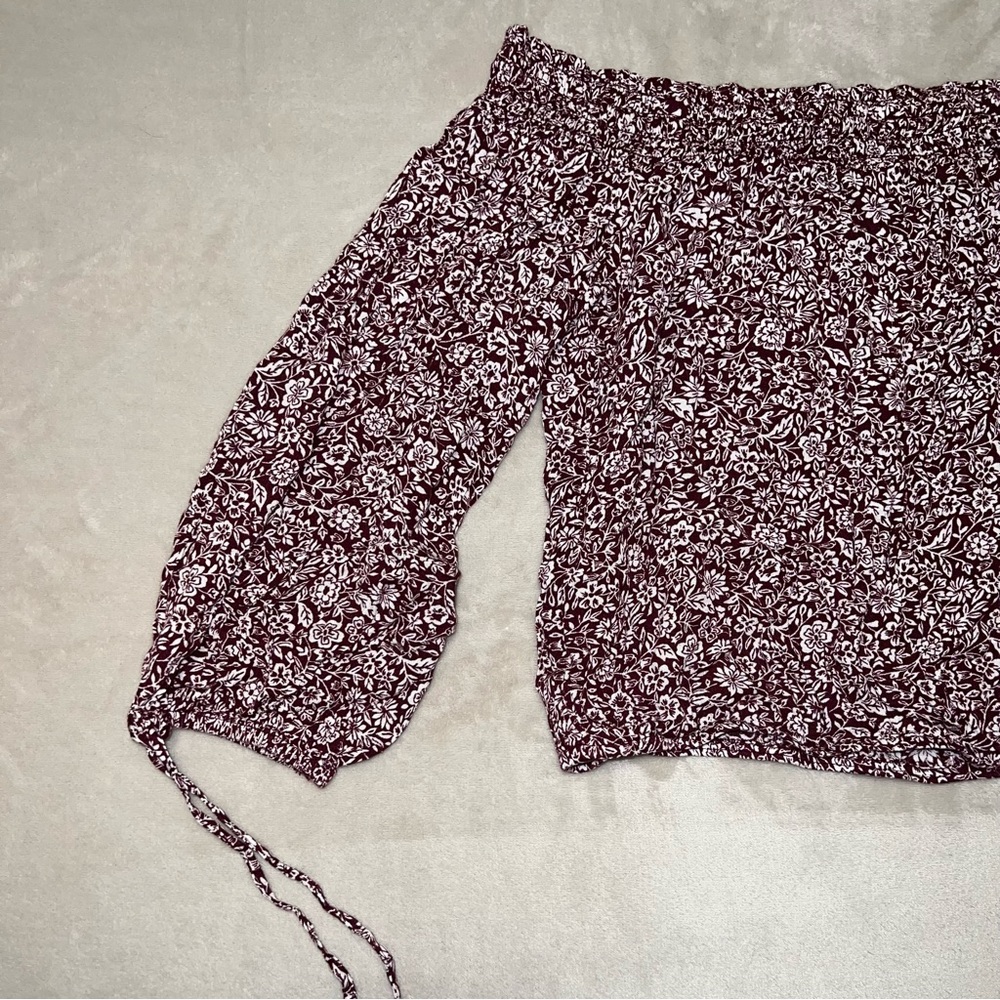 Abercrombie & Fitch Burgundy Off The Shoulder Floral Top